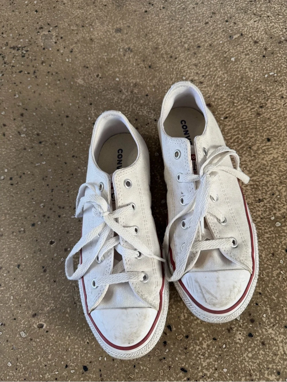 Converse All Star Chuck Taylor Canvas Low Top, Classic Sneaker - US SIZE 3